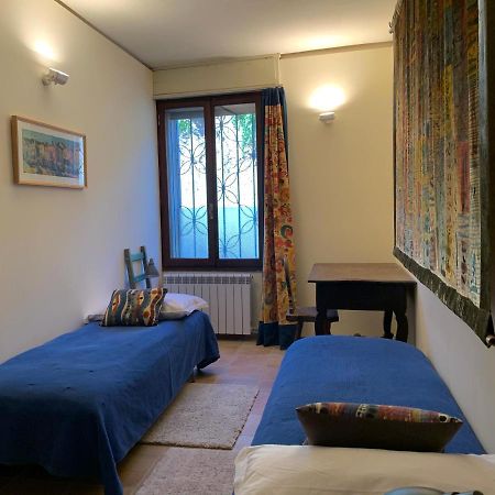 Ferienwohnung Artistico - Artistic Flat In Front Of Guggenheim Collection Venedig Exterior foto